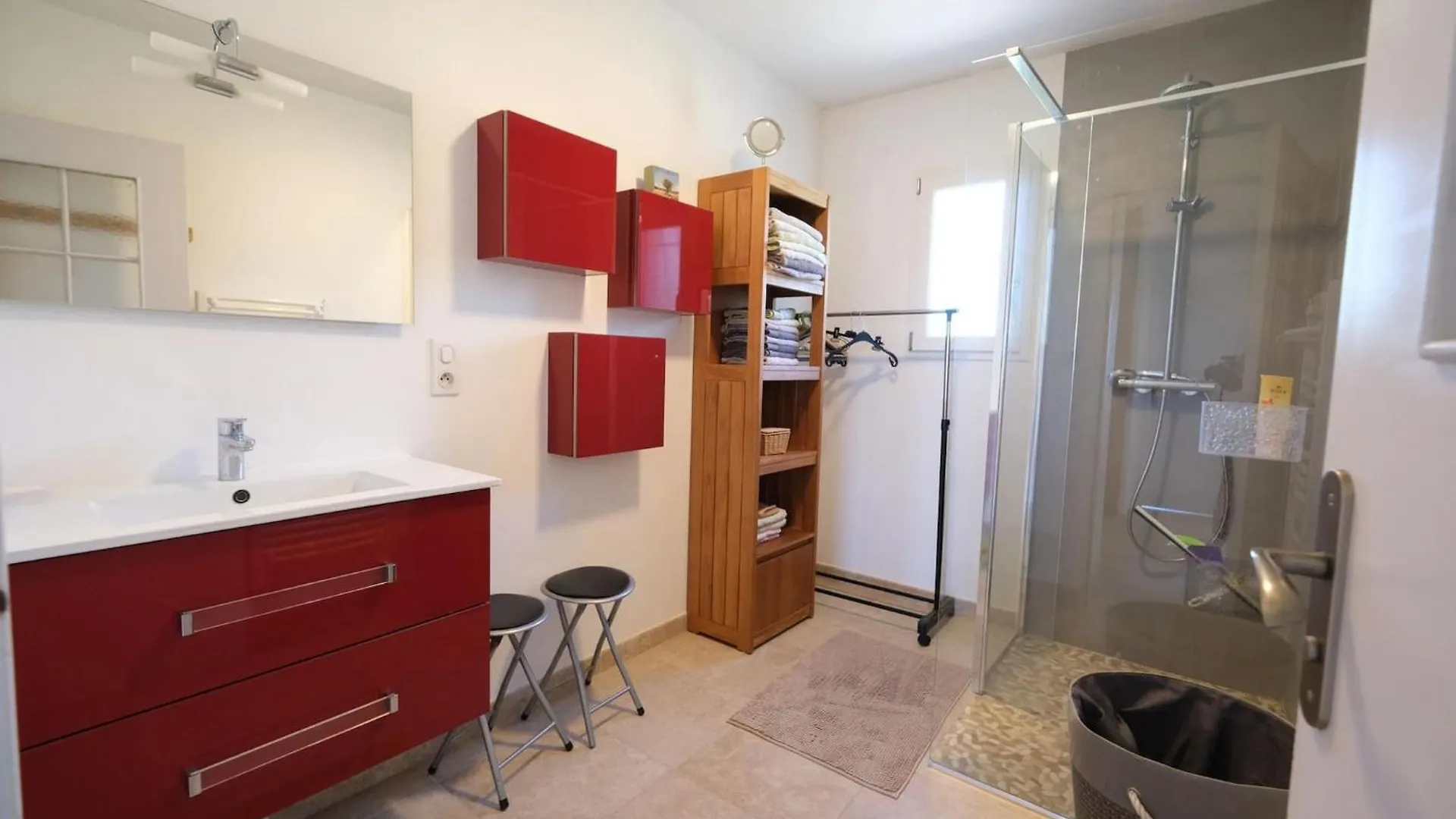 Air-Conditioned House In The Luberon With Heated Swimming Pool In Saint Saturnin Les Apt - 8 People. France